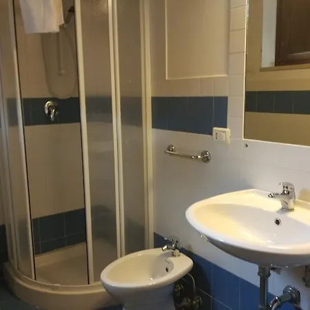 招待所 Rifugio Garulla 3*